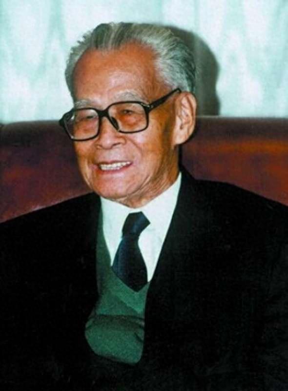 曾任白崇禧和李宗仁秘书的他，官至副国级，女儿竟是著名电影明星，你知道他的传奇经历