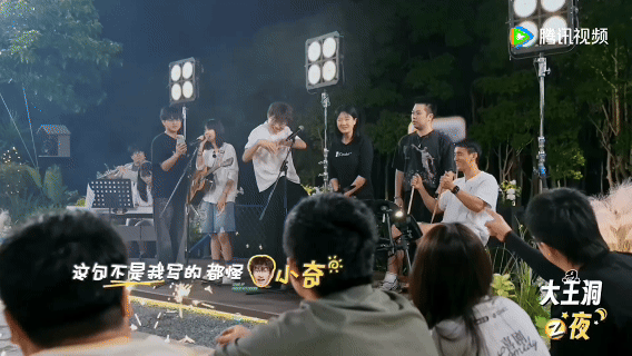 脱友3是懂怎么搞哭我的 一群脱口秀选手相聚相伴，一起创作、一起玩耍，这个夏天积攒