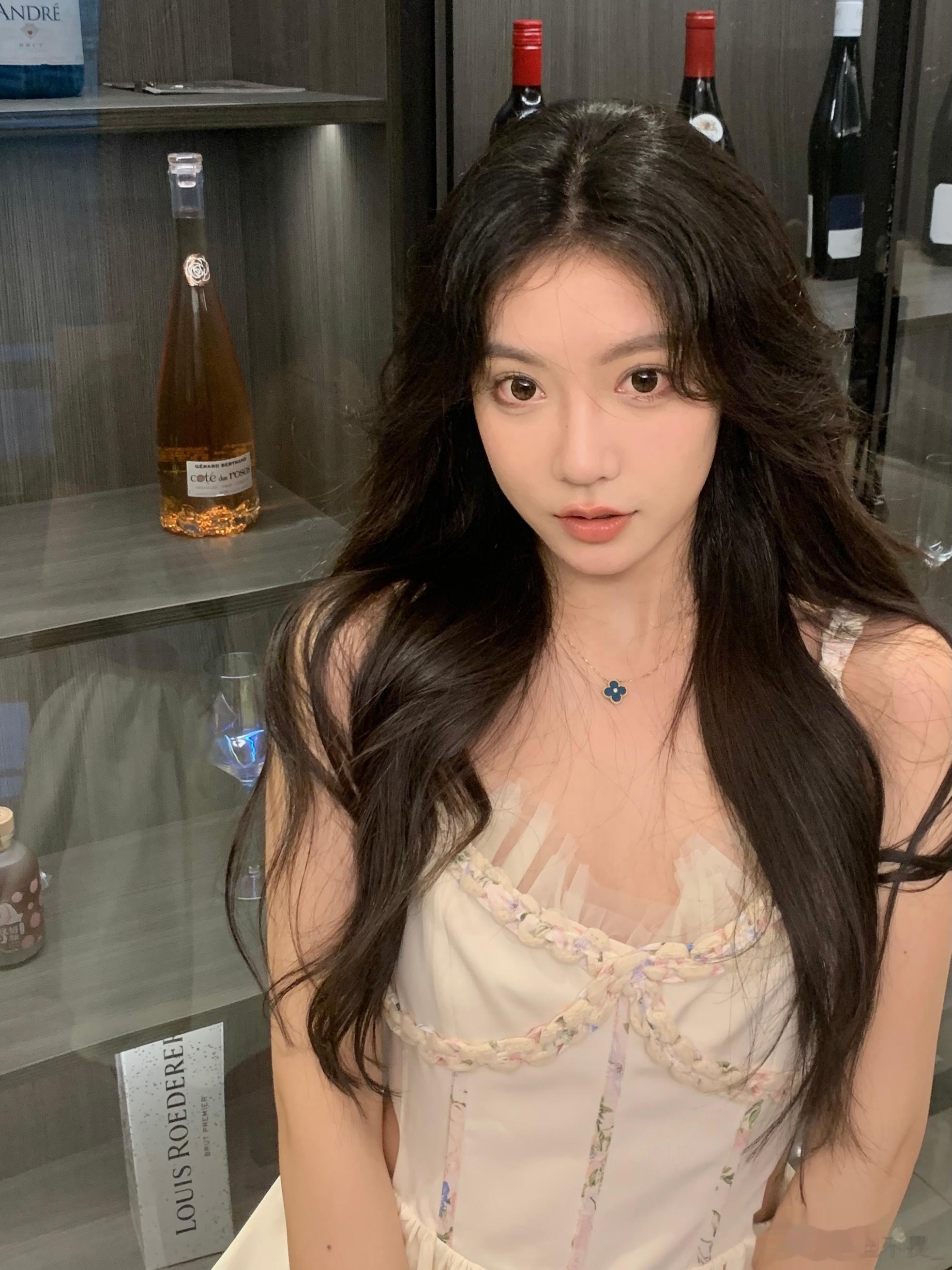 🔔叮 有人“拍了拍你”hello ～这是一个自我介绍我是迪迪不畏 双鱼座♓️身