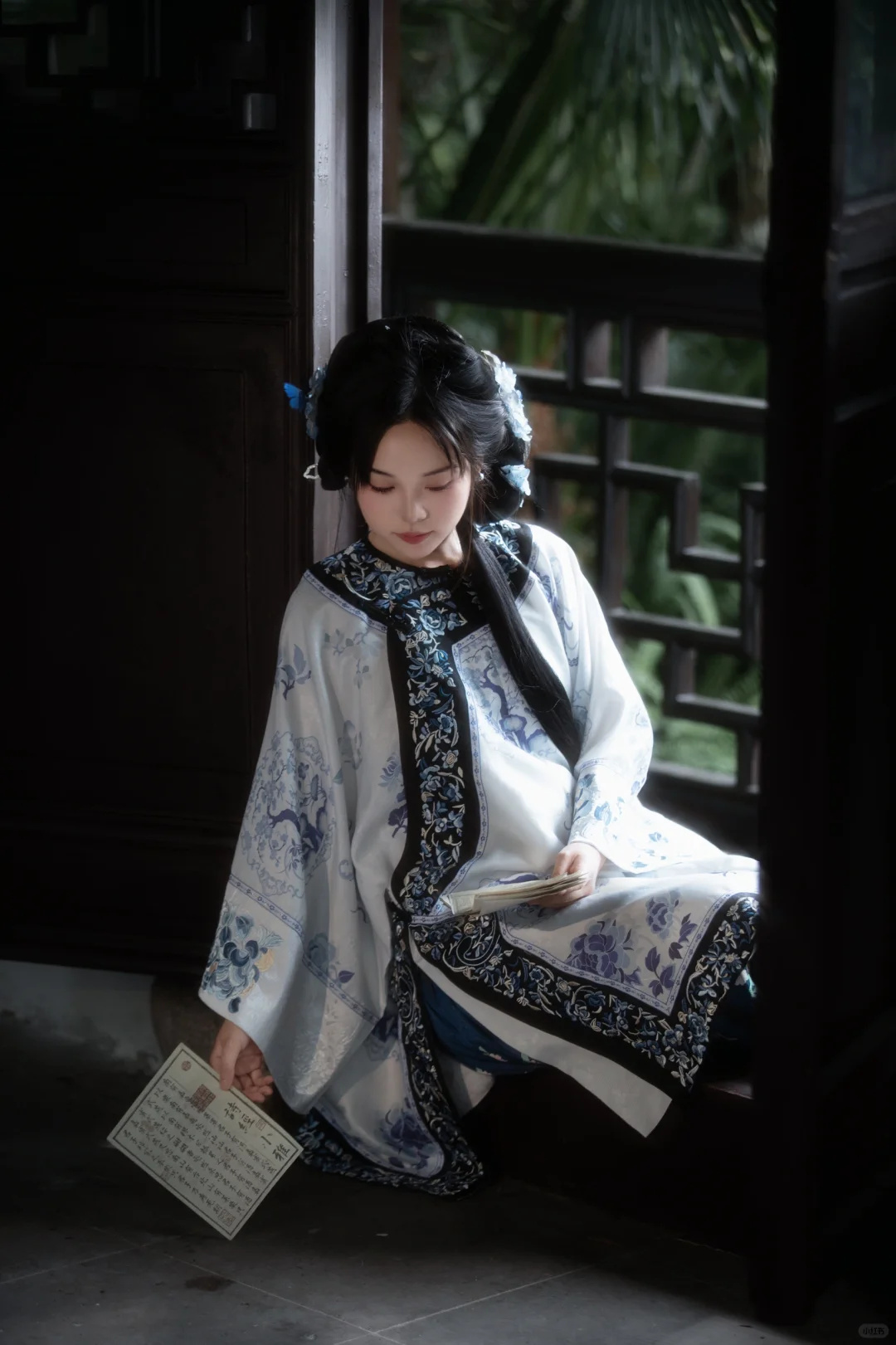 从主拍少女风的摄影变成了汉服摄影