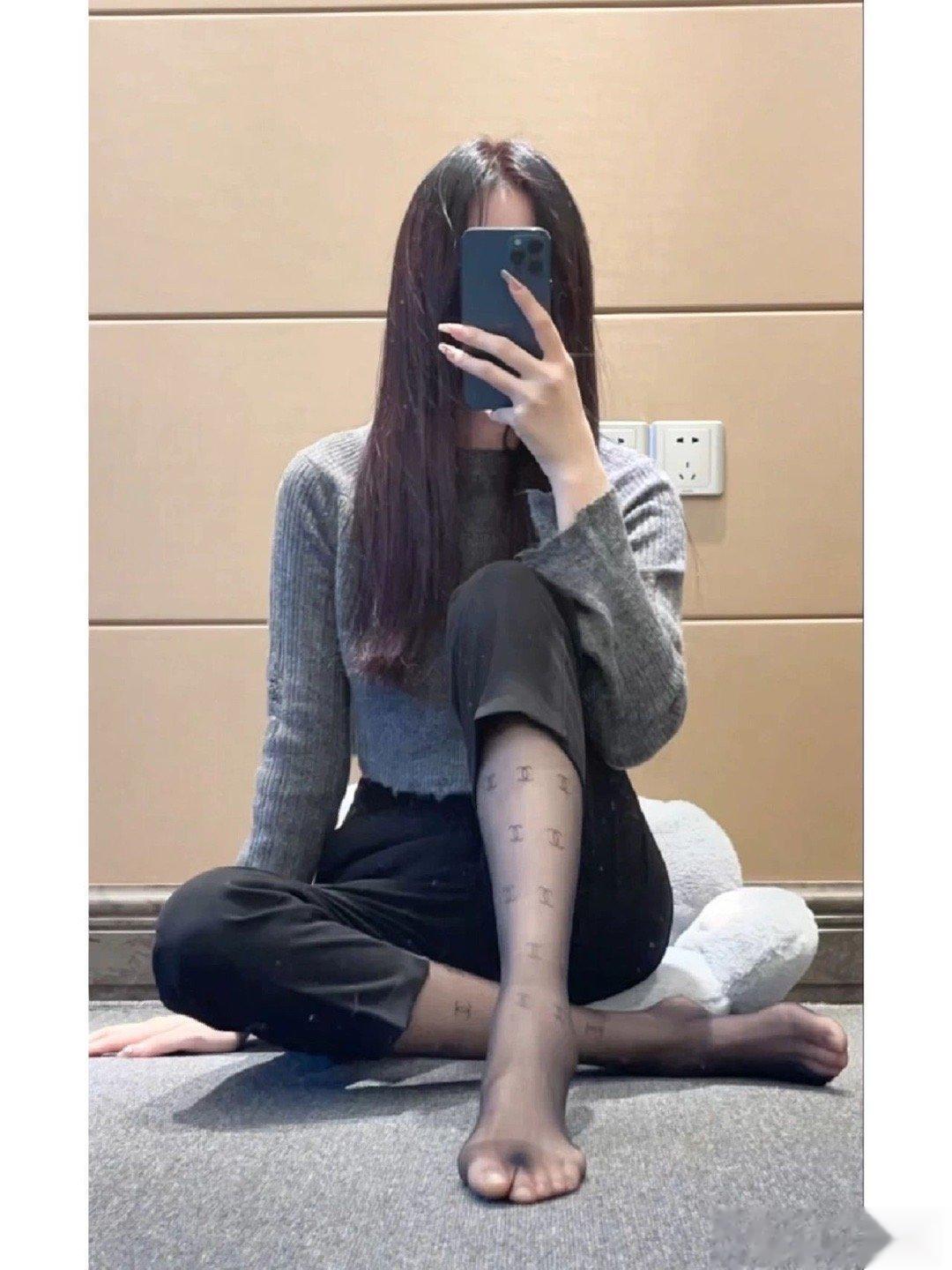 裤子里的 ​​​