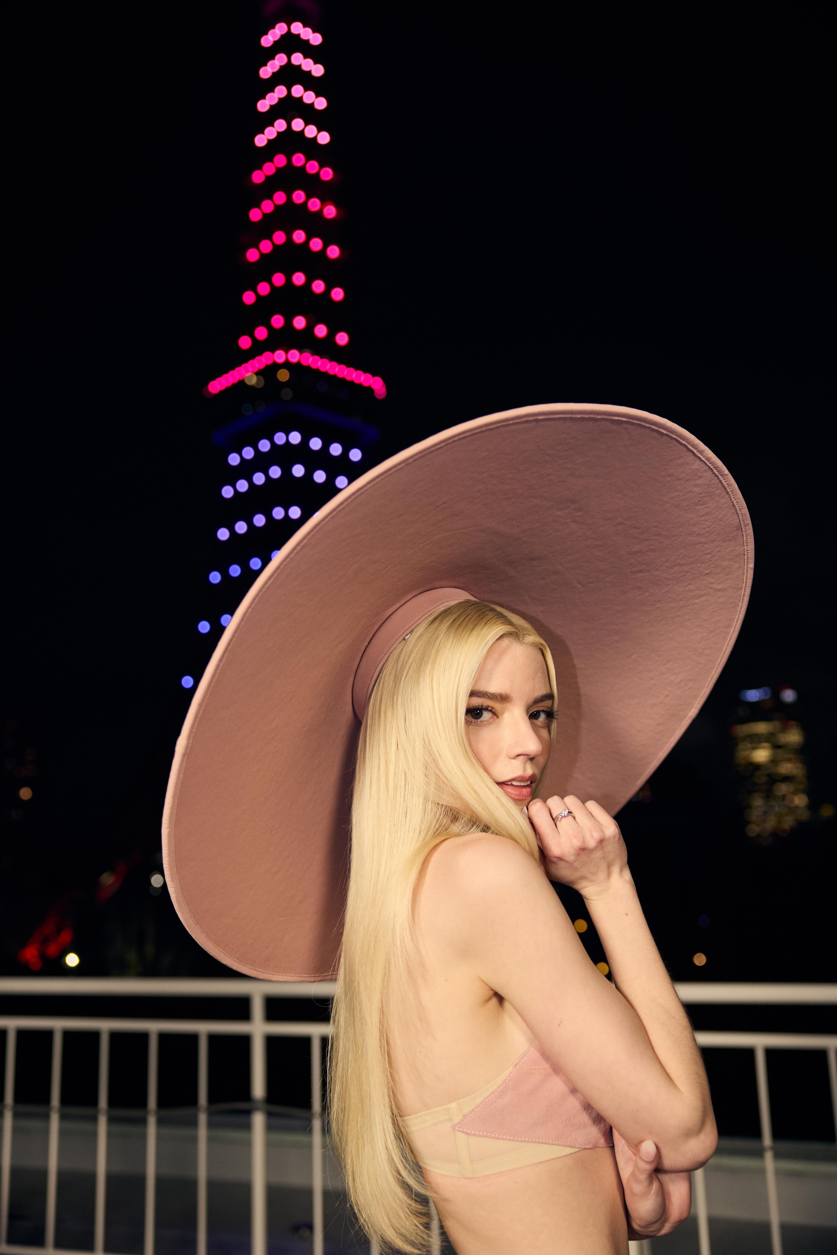 安雅·泰勒-乔伊出席《超级马力欧银河大电影》东京首映礼photocall 