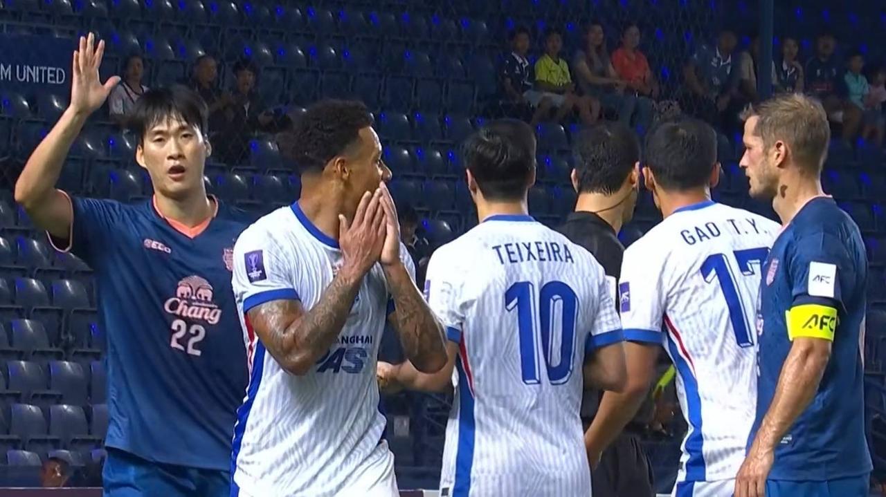 亚冠最新积分榜出炉！
申花0-2位列倒数第二，蓉城2-3排名倒数第三！
中超三队