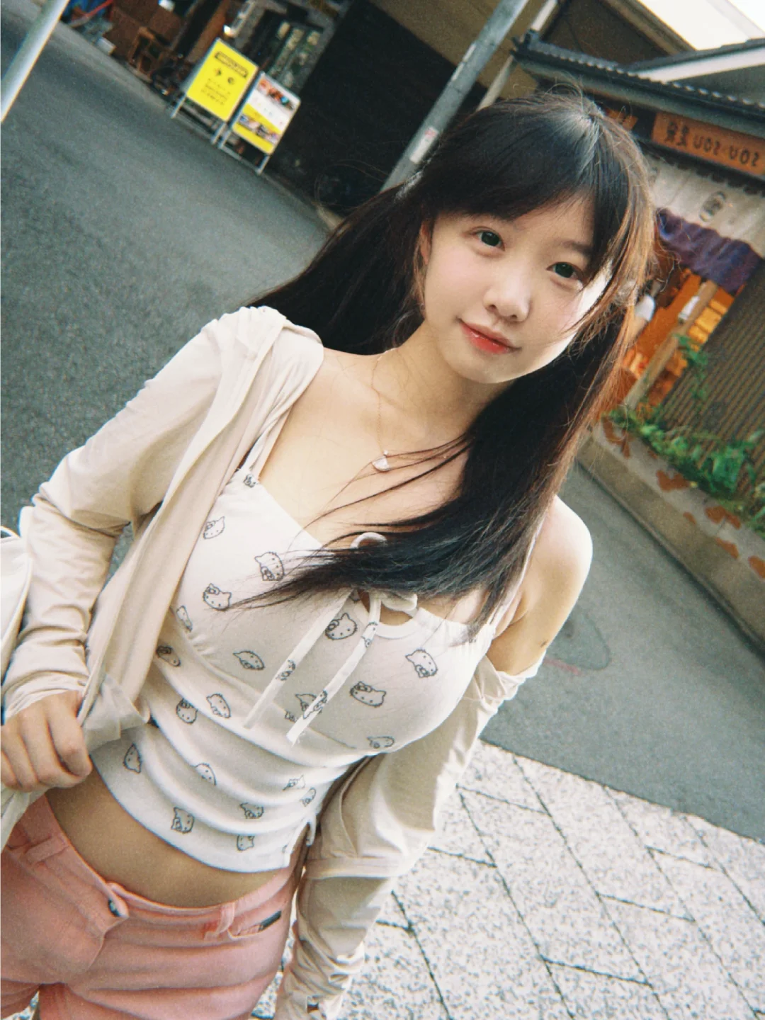 迷上低腰裤了！感觉腰上的一圈脂肪好性感！