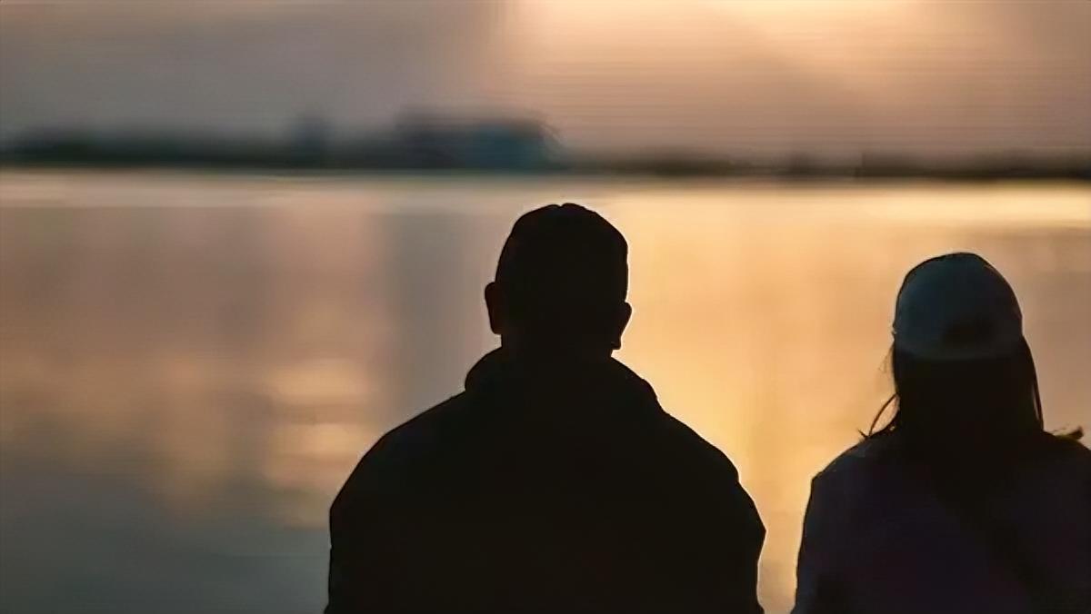 生命如此脆弱：一场家庭悲剧背后的深层反思与温暖呼唤

11月5日，一网友发视频称