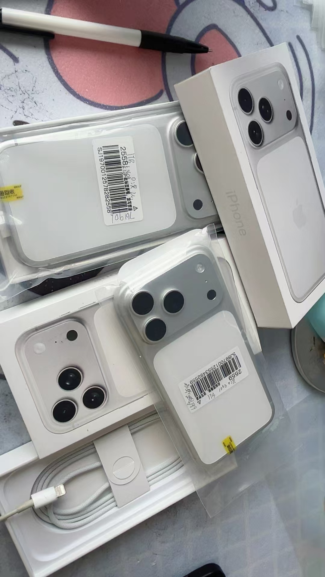 有锁价格买无锁 新到无锁 17Pro 1T 激活新机 稀缺白色九千多点带走