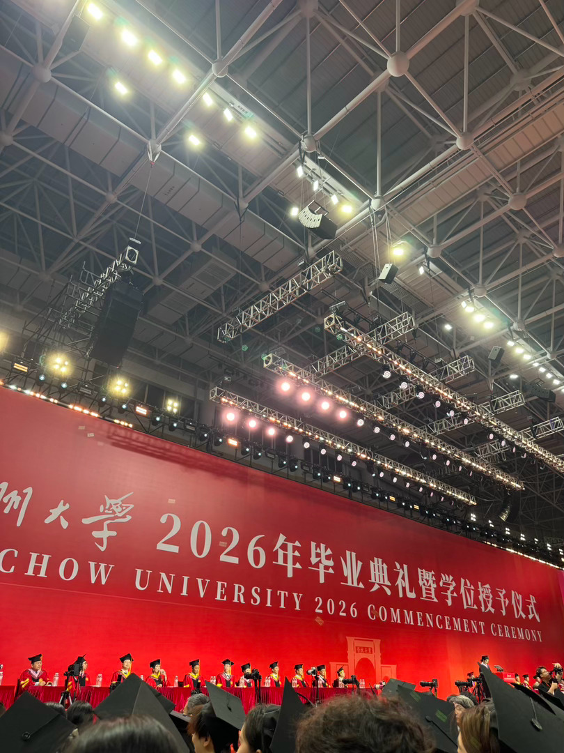 🎓 