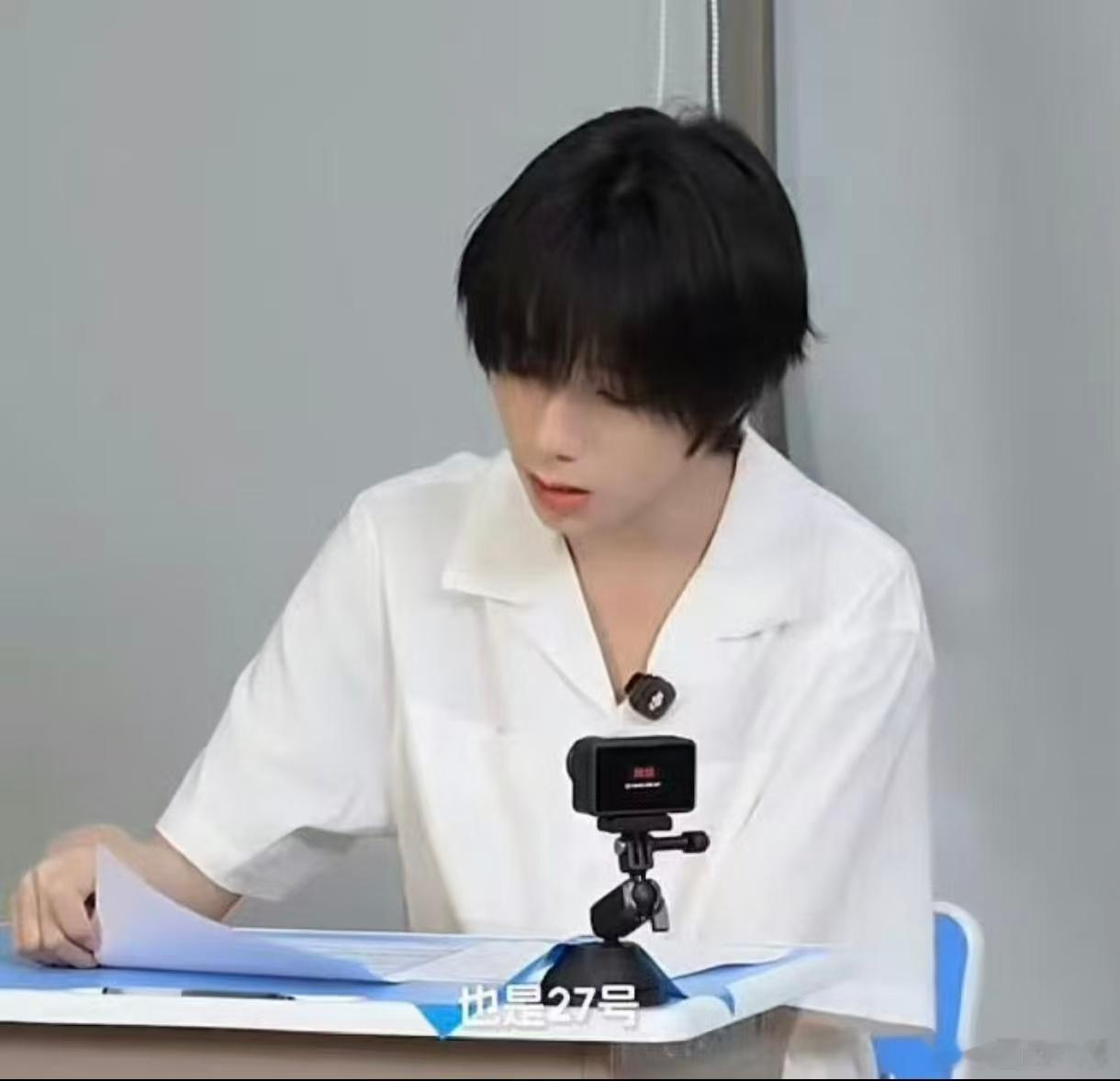 王橹杰运动会还是27号 王橹杰运动会还是27号 