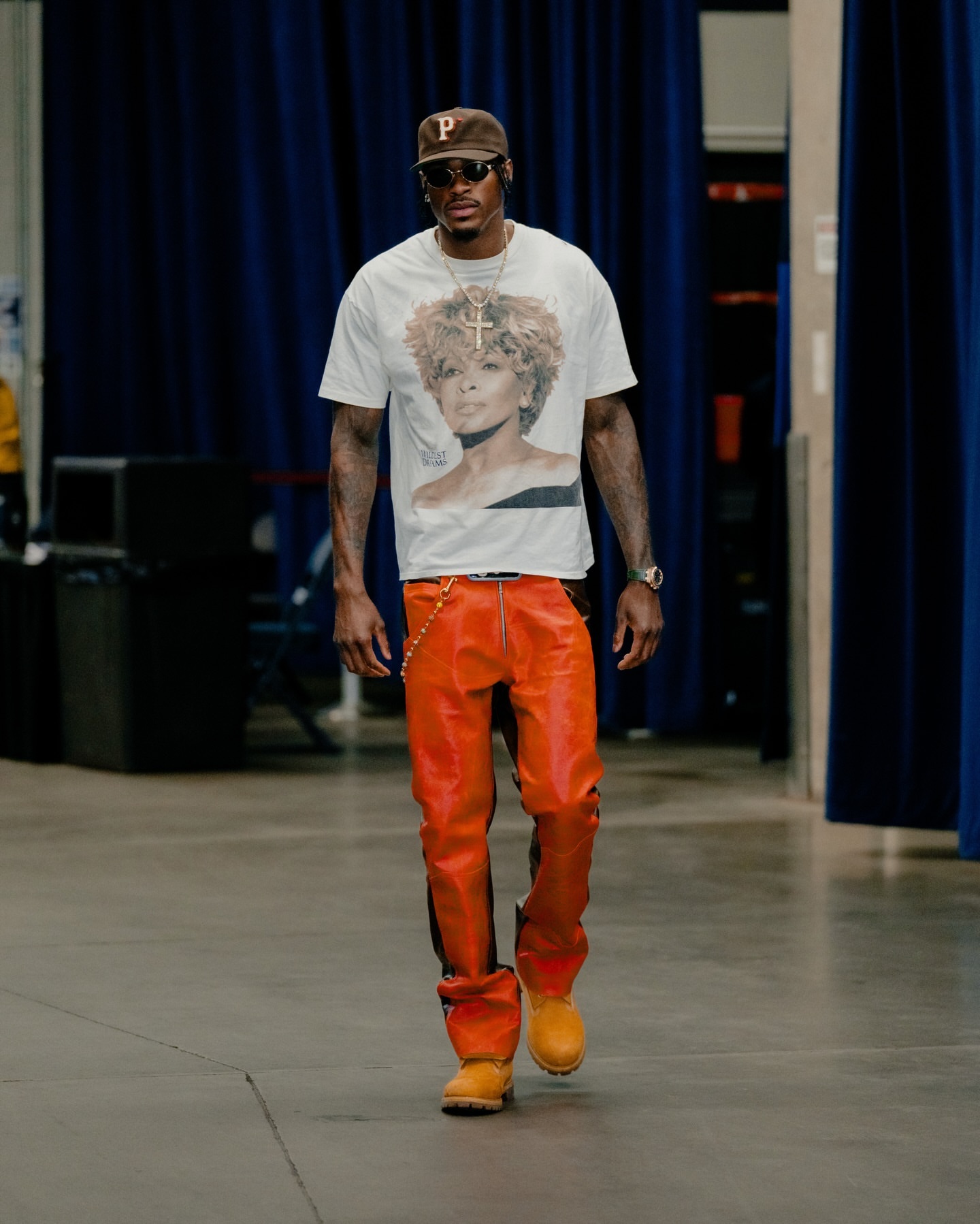 stayed on course.范德比尔特