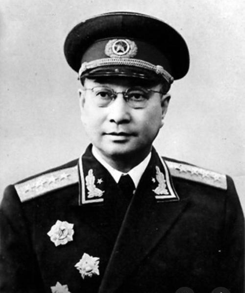 1961年，陈赓突然病重临终前，感慨称傅涯或许难以承受他所交待的两件重要事情
1