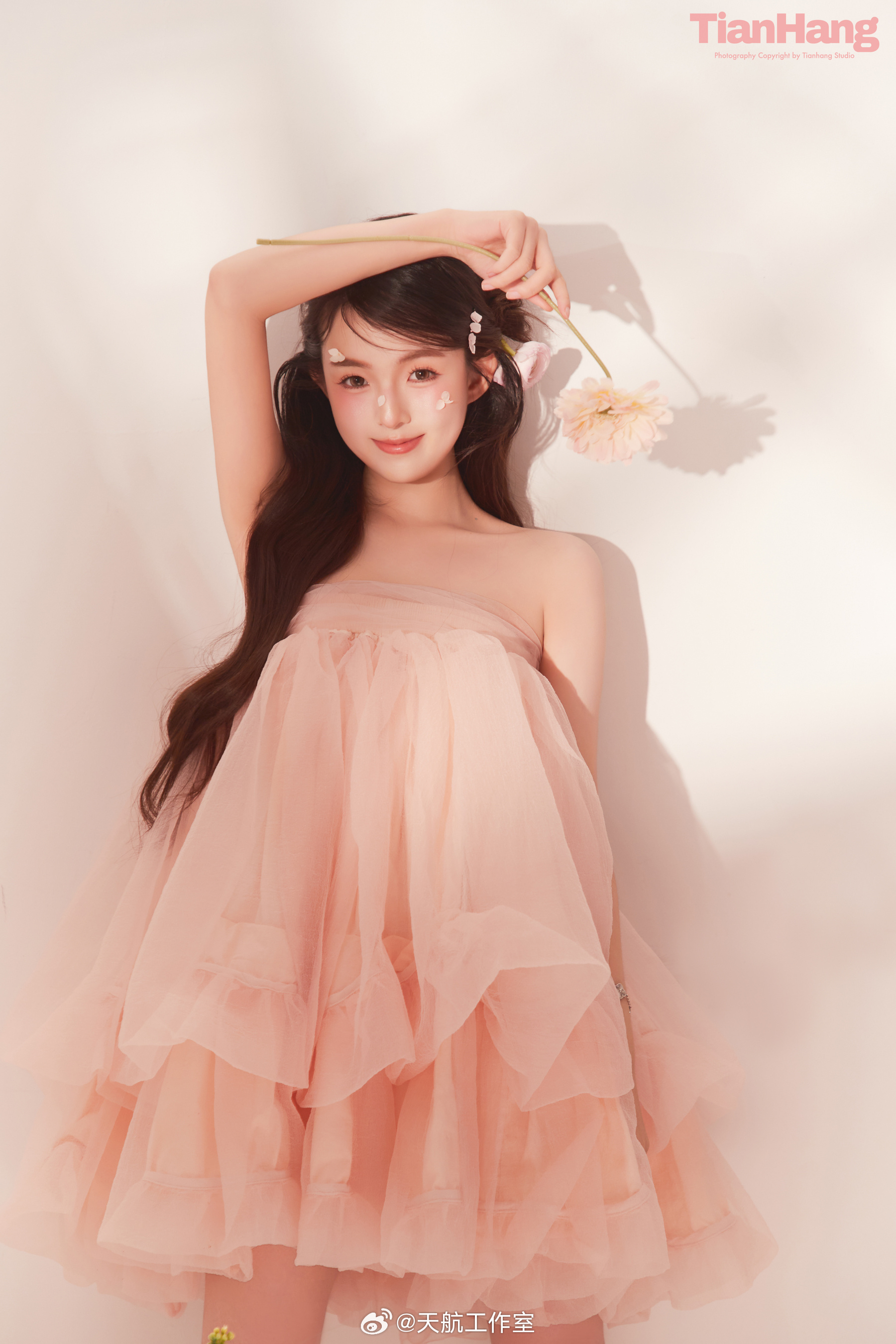 ✨棚拍分享报告！捕捉到一只偷跑出来的粉色小精灵🧚♀️天航工作室韩系棚拍少女心花