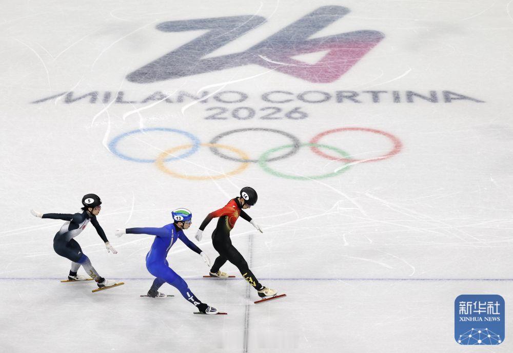 2026米兰冬奥会短道速滑刘少昂 林孝埈 孙龙晋级男子1000米1/4赛 