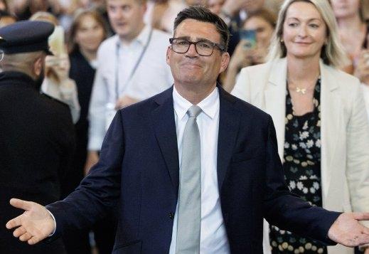 英国新首相会务实向东看吗？
 
有着“北境之王”之称的安迪·伯纳姆上台后，主推曼