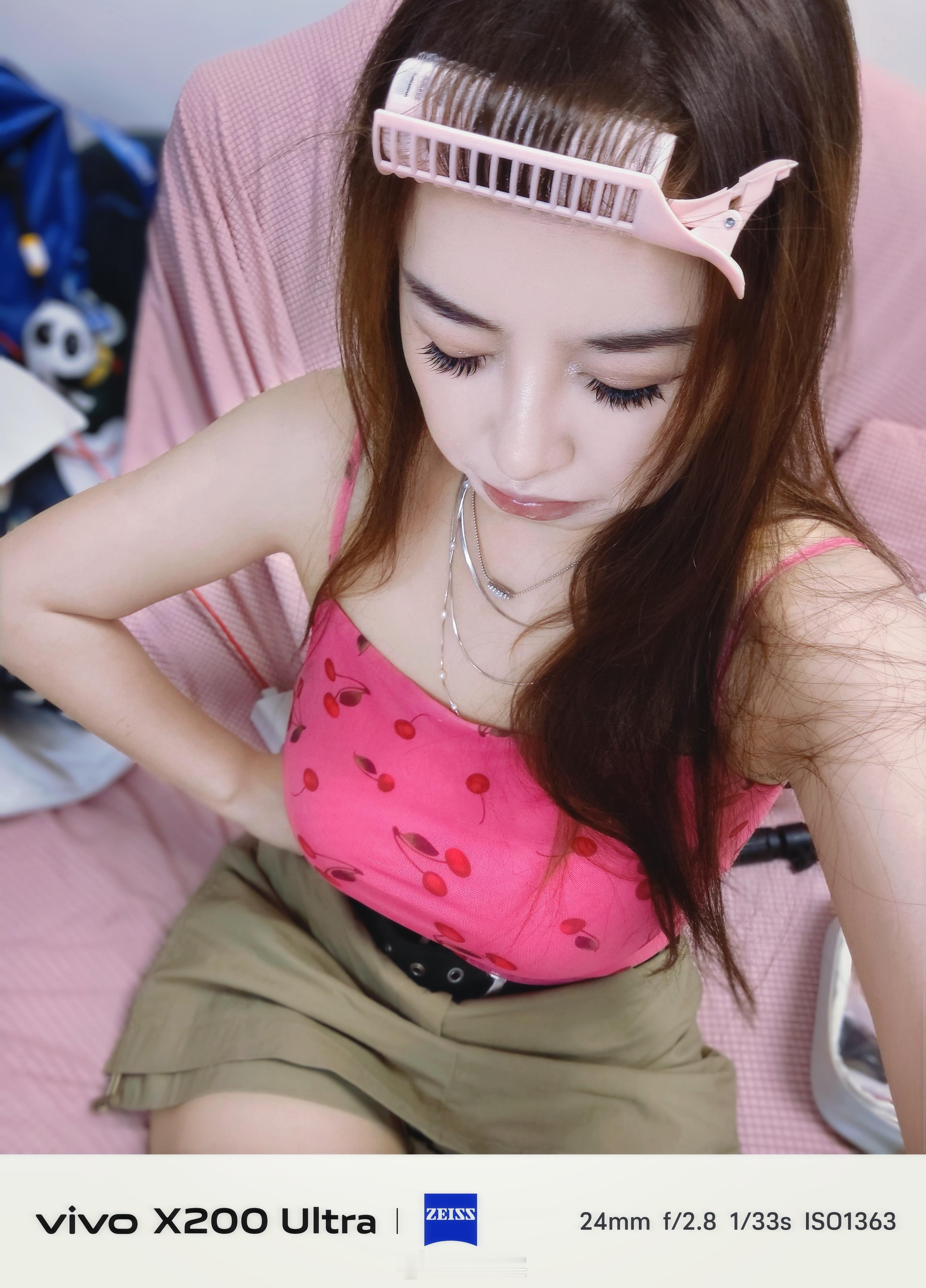 俺希望这个刘海能长快点求求了[捂嘴哭] ​​​