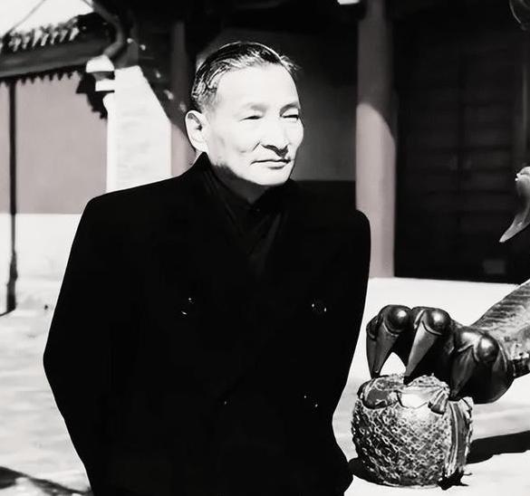 1962年7月，毛主席约谈陈云一小时，22天后陈云婉拒开会，提出：心脏病加重，身