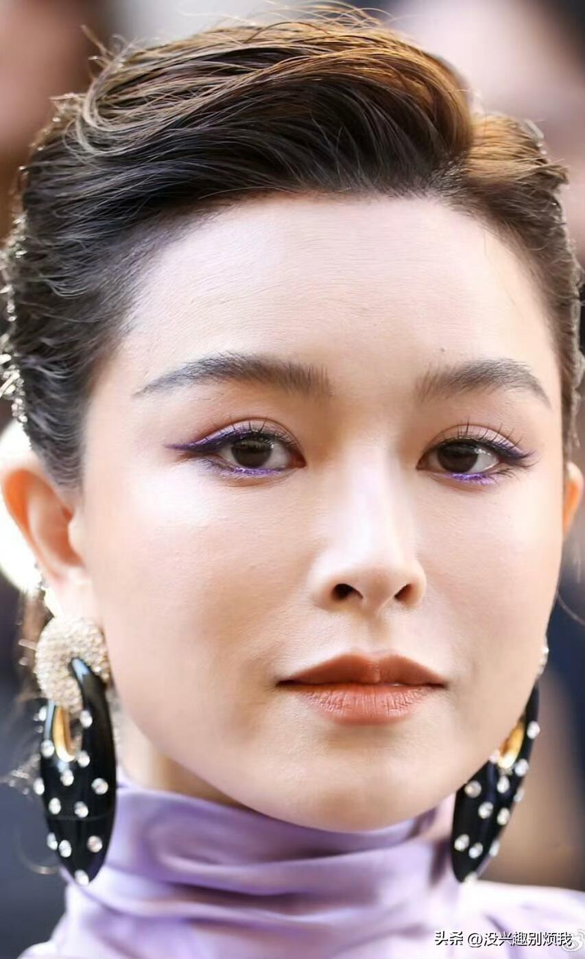 文咏珊冷艳且高级，危险又迷人