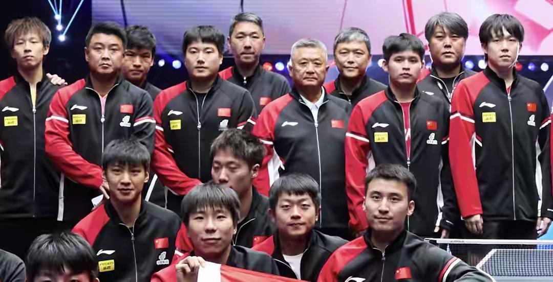 2026伦敦世乒赛参赛名单公布了，最后一个名额给到了梁靖崑。
这让我直接梦回去年