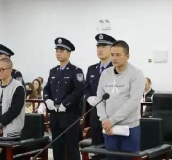 简直就是禽兽！2022 年，湖南村民张爱国做完直肠癌造口手术，谁知，他痊愈出院后