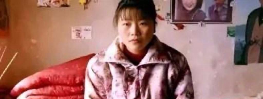 四川一军人退伍后开大车，跑车时救下一对跳河的母女，带到自己家中暂时安顿。当女人准