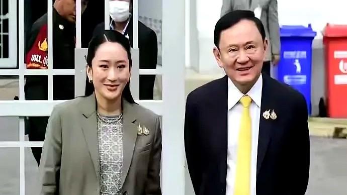 佩通坦撂挑子了。为泰党这艘船，舵手跳水了。他信还在曼谷监狱蹲着，特赦？内阁推国王