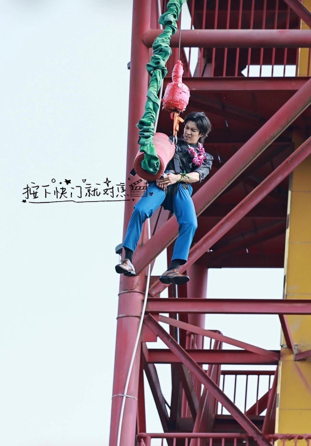 韩东君拍戏蹦极手臂脱臼 他真的是那种“不疯魔不成活”的演员！从《无心法师》到现在