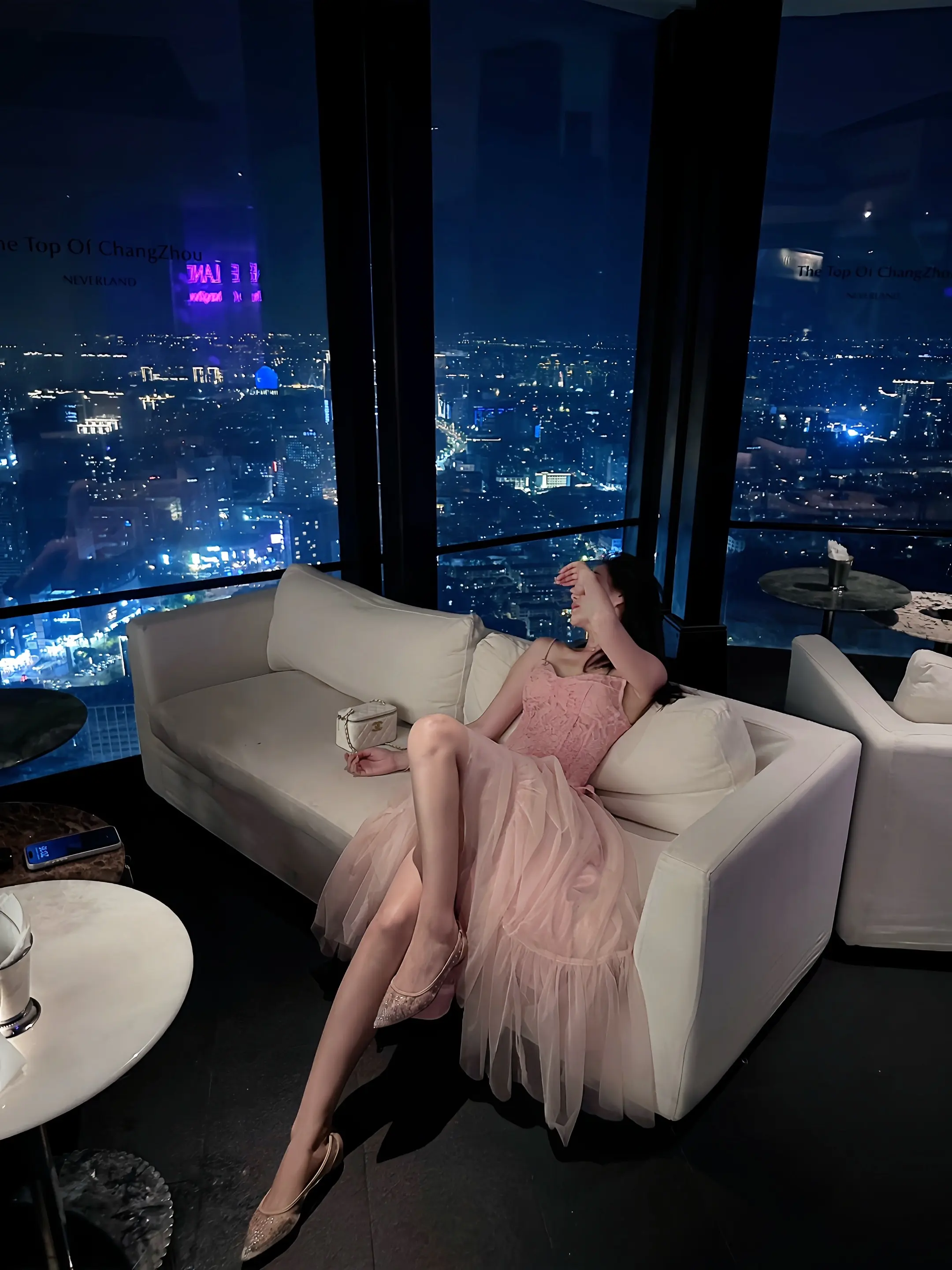 让我与你的所有灯光干杯
