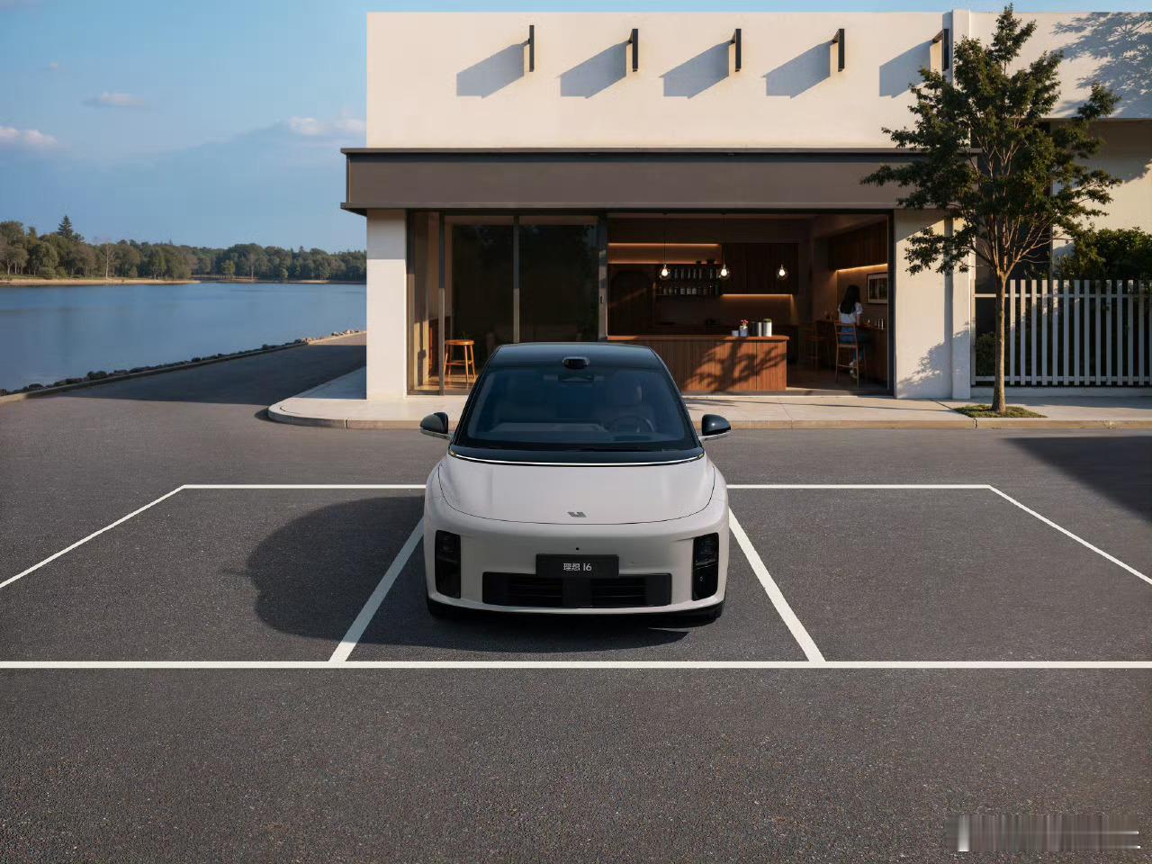 理想i6公示大v聊车 在工信部亮出理想i6之际，沉寂多时的李想发言了。表示，“我