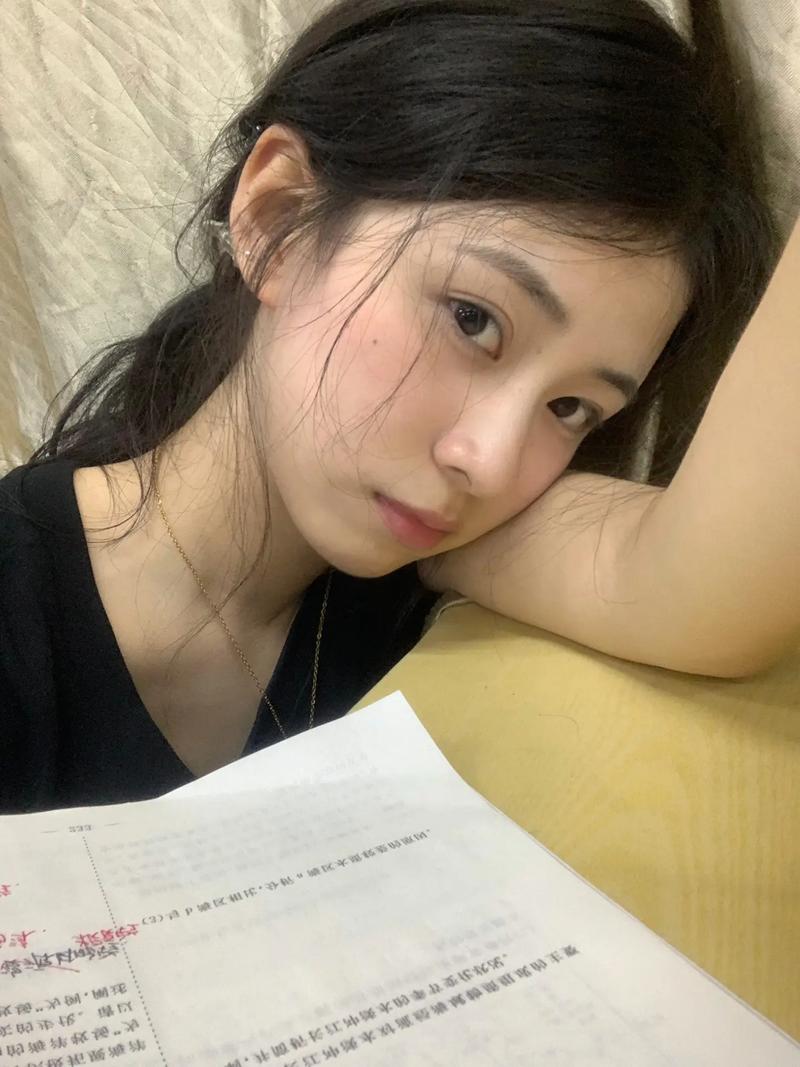 惊呆了，
从290分躺平到700分逆袭
关键真不是爹妈逼的！真正拉开差距的就两点