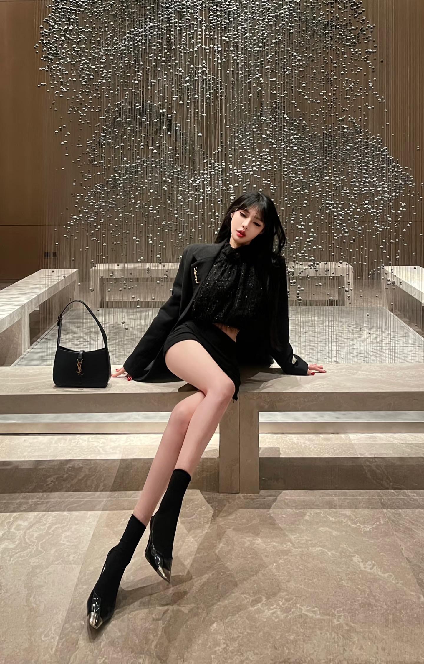 em…深圳这座城市除了工作已经没有能让我经常打扮的动力了😂