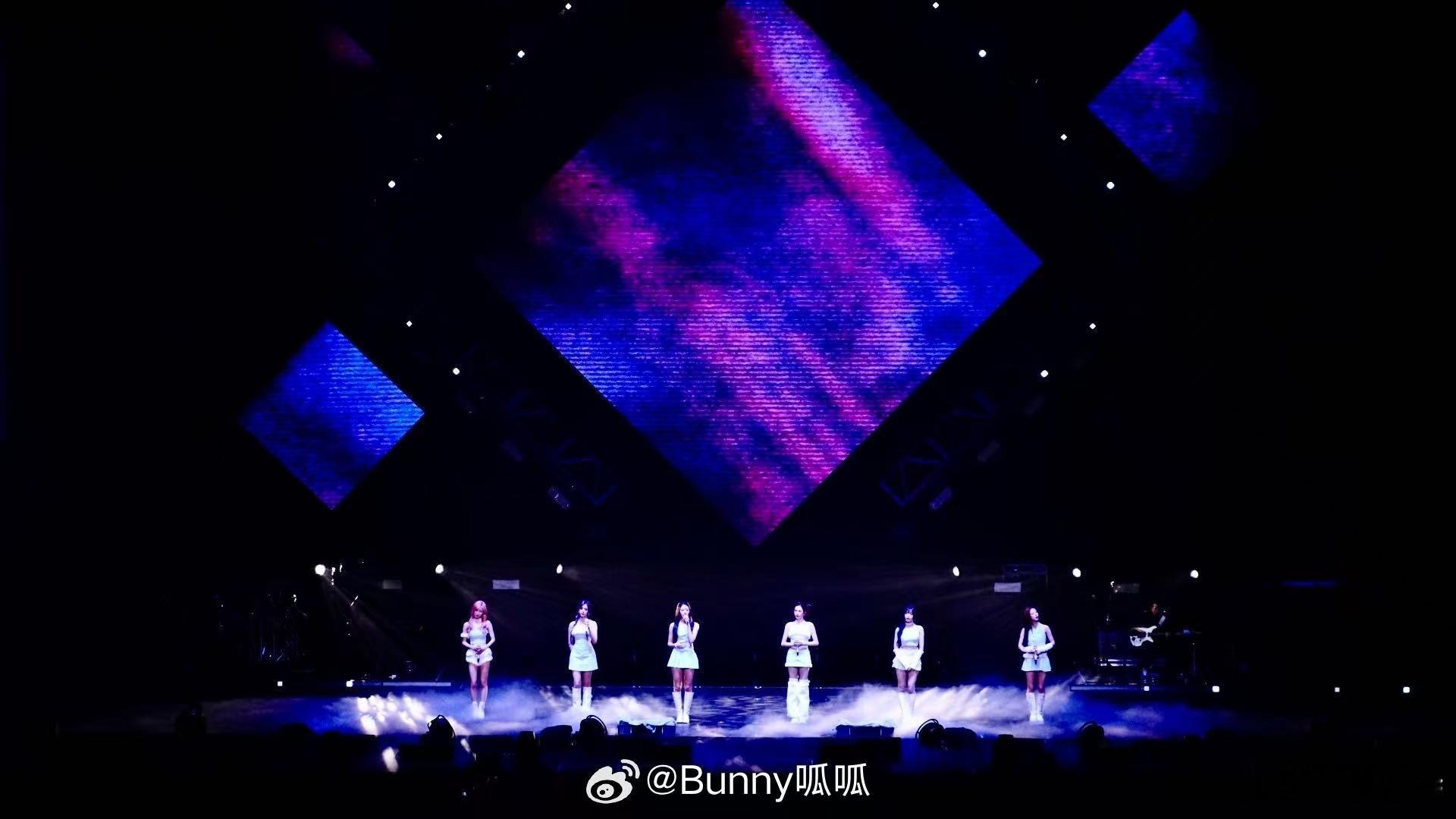 这回真接到babymonster的爱了 被宝怪的手写中文“我爱你”狠狠拿捏，生涩