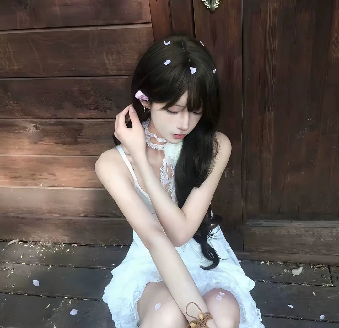 𝑾𝒆𝑪𝒉𝒂𝒕头像｜高清氛围感女头｜小众女头｜女生头像 ｜绿色系女头｜