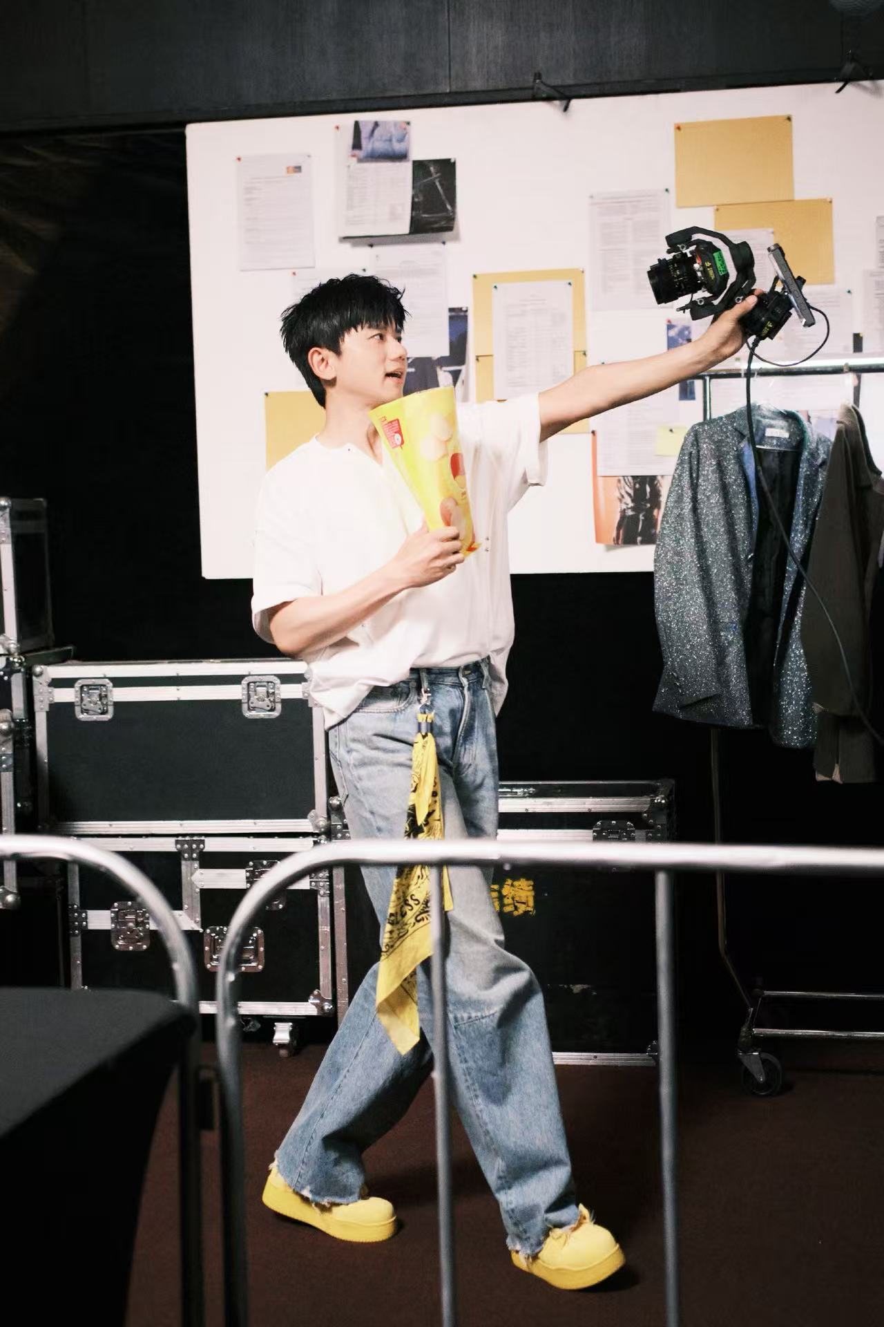 张杰广告拍摄花絮张杰广告花絮张杰广告拍摄花絮，哇塞，[打call][打call]