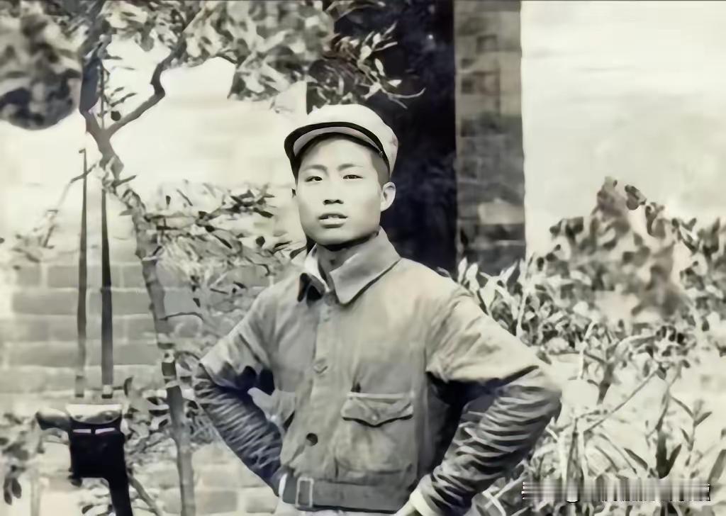 陈赓麾下头号猛将，新婚三日持枪追妻，背后满是家国赤诚
 
军营里曾发生一桩轰动全
