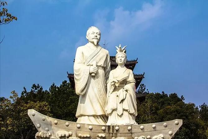 范蠡给自己取名"鸱夷子皮"，竟和西施死法一样！
巧合还是深情？
昨天在绍兴府山，