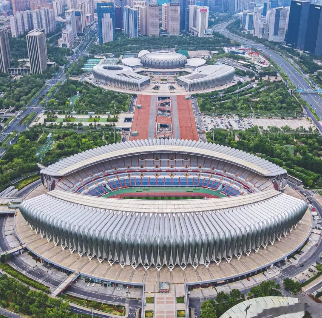 从现在开始到9号，我会置顶《济南远征互助栏》。请大家在评论区分享关于济南看球的建