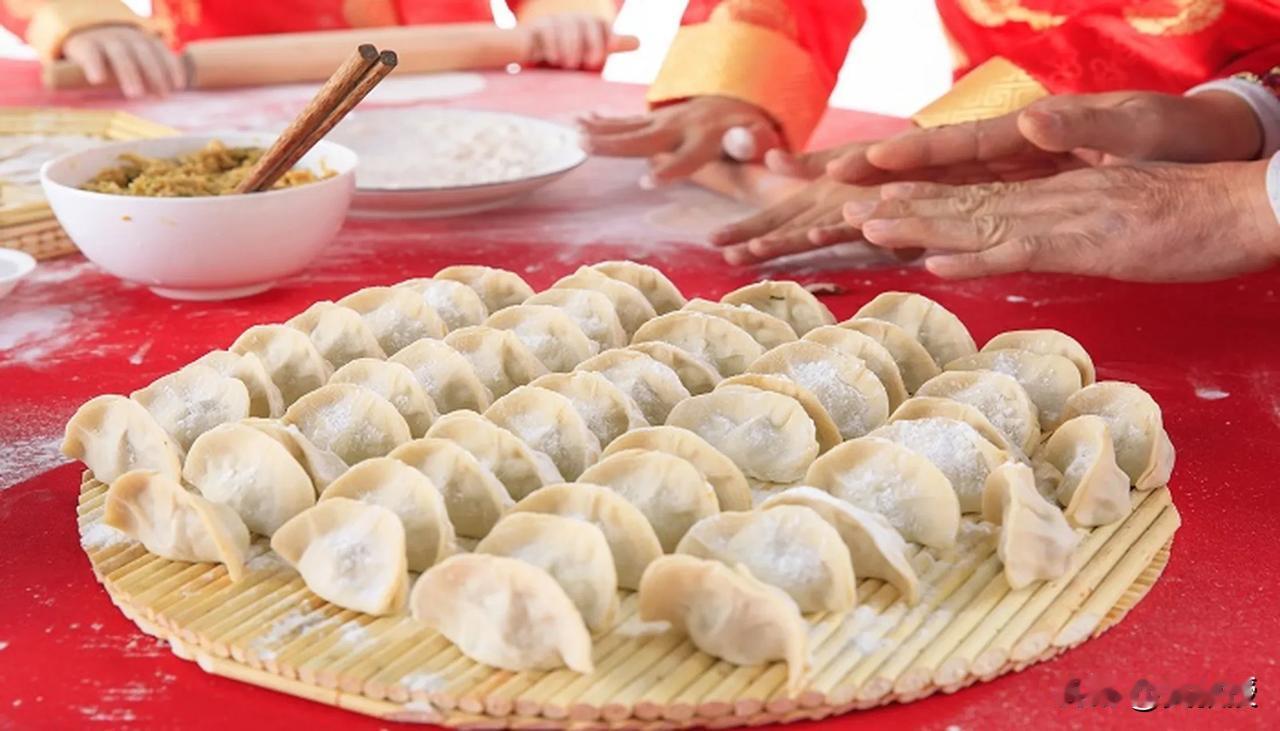 有南方网友问
为什么北方朋友
那么多的节
都要吃饺子🥟
除了过年，冬至，还有哪