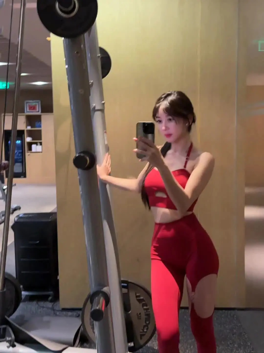 爱健身的小姐姐