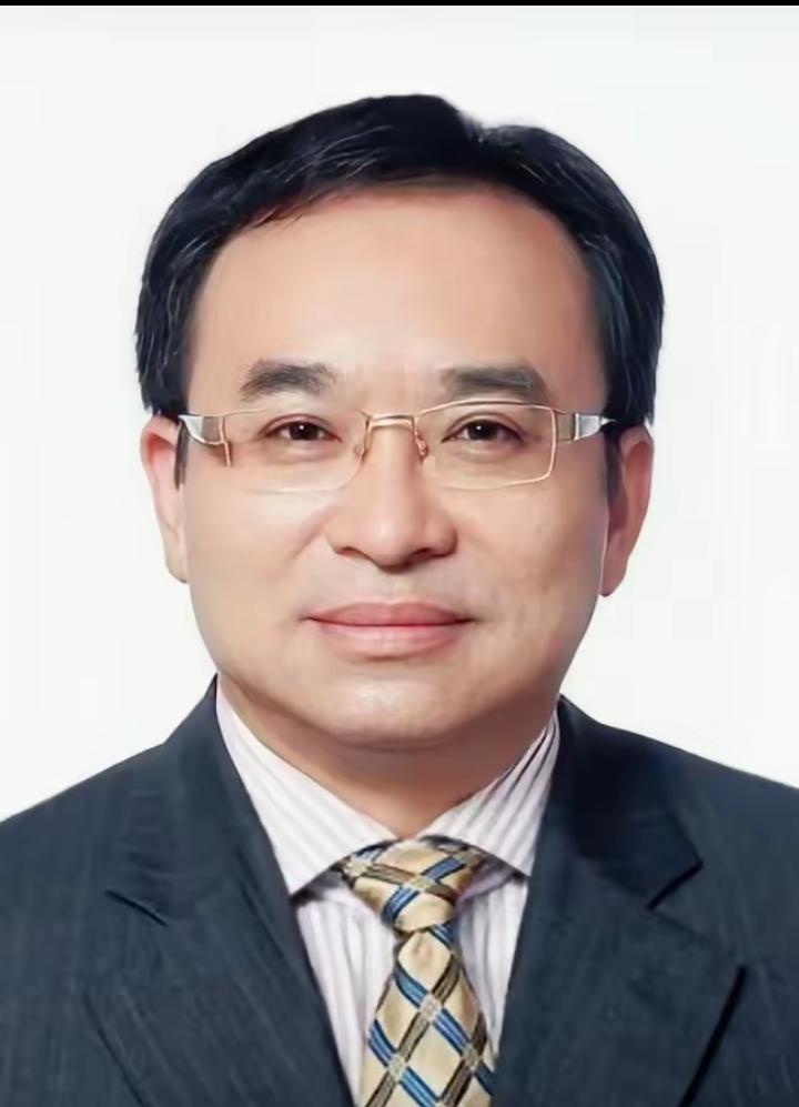 “反腐不停步！中纪委下午再擒“大老虎”！如果不是这条新闻炸出来，恐怕很多人根本说