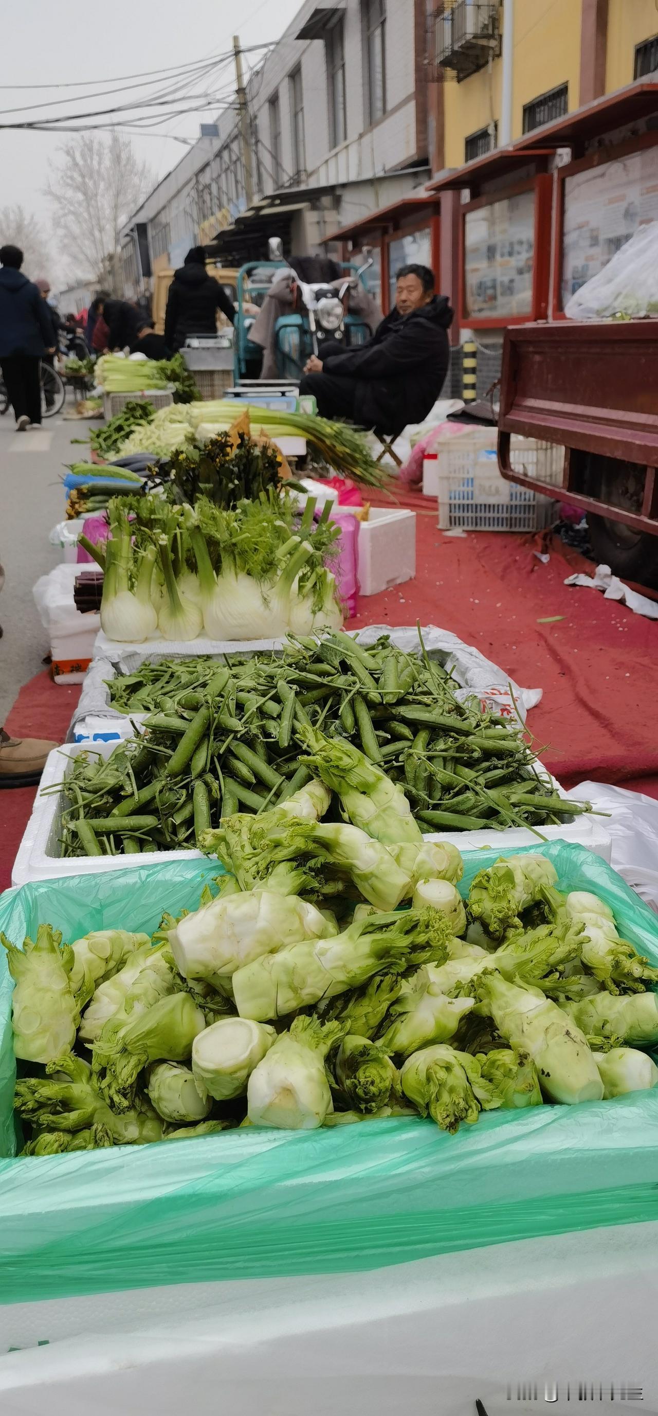 春天赶集：济南党家庄大集（市中区党家庄街道），是极具清真特色的传统集市。
 1.