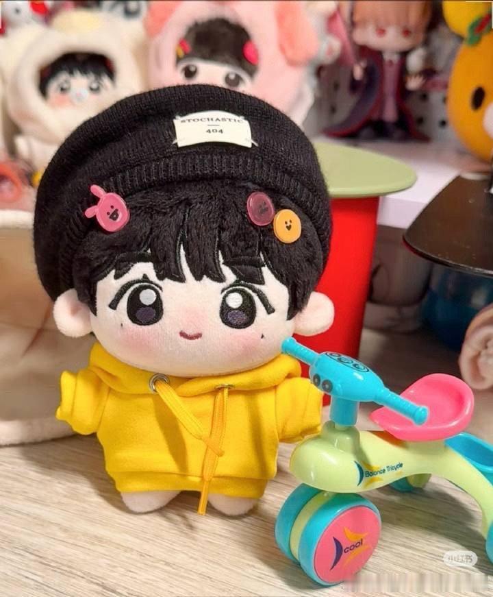 昨晚和朋友聊饼宝聊到一点多这太可爱了……我还在焦虑前五千的事，上次课代饼的时候朋