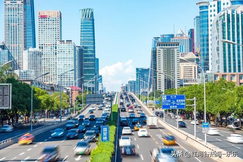 财富的分配，常在众人恐慌时悄然开始，在众人狂热时已然完成。

当下阶段，我们许多