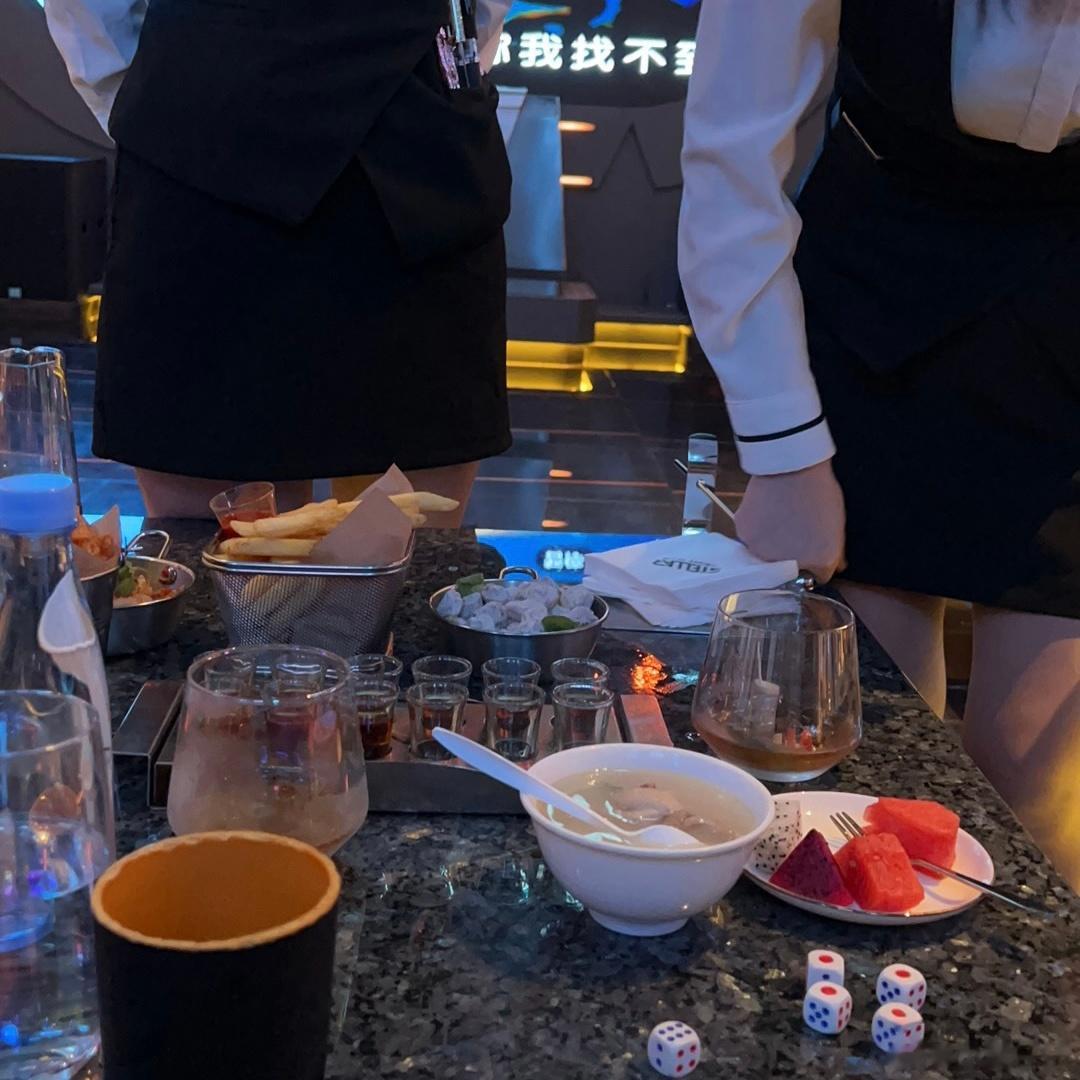 初见 ​​​