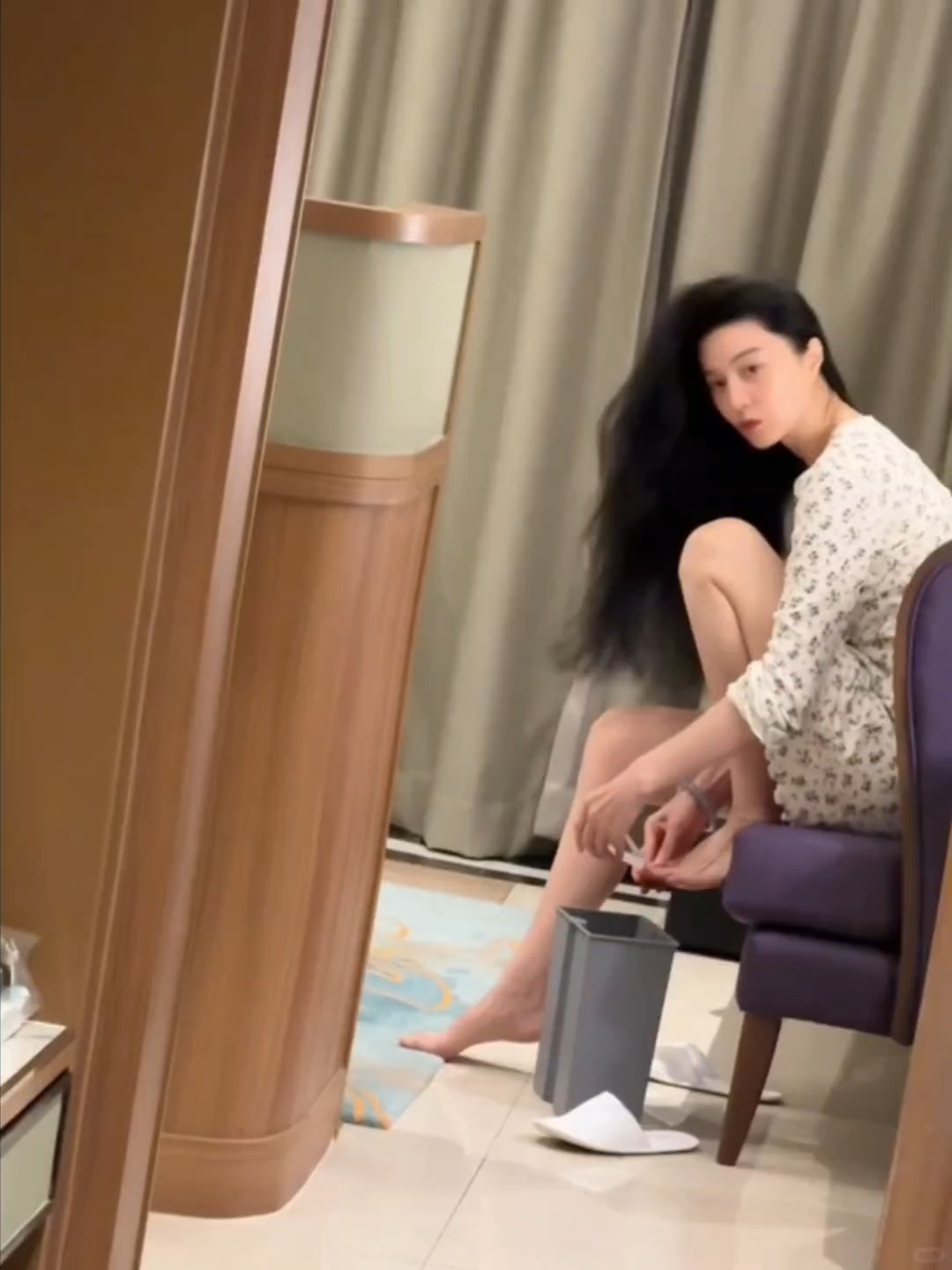 我想象中的自己剪脚指甲的样子 