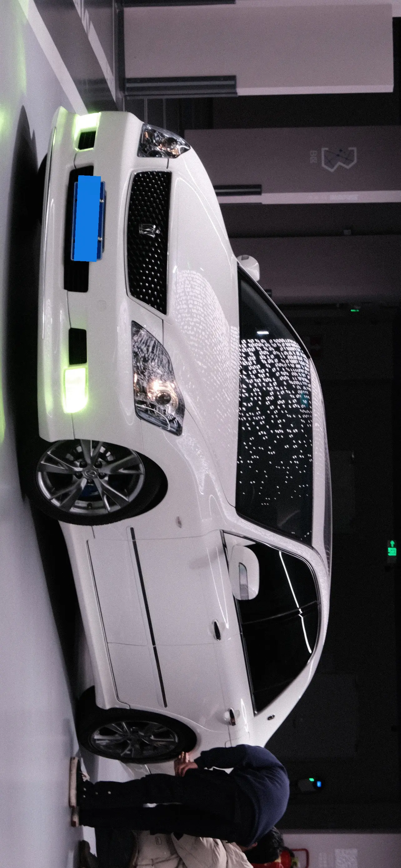 哥们的皇冠184改的真帅！