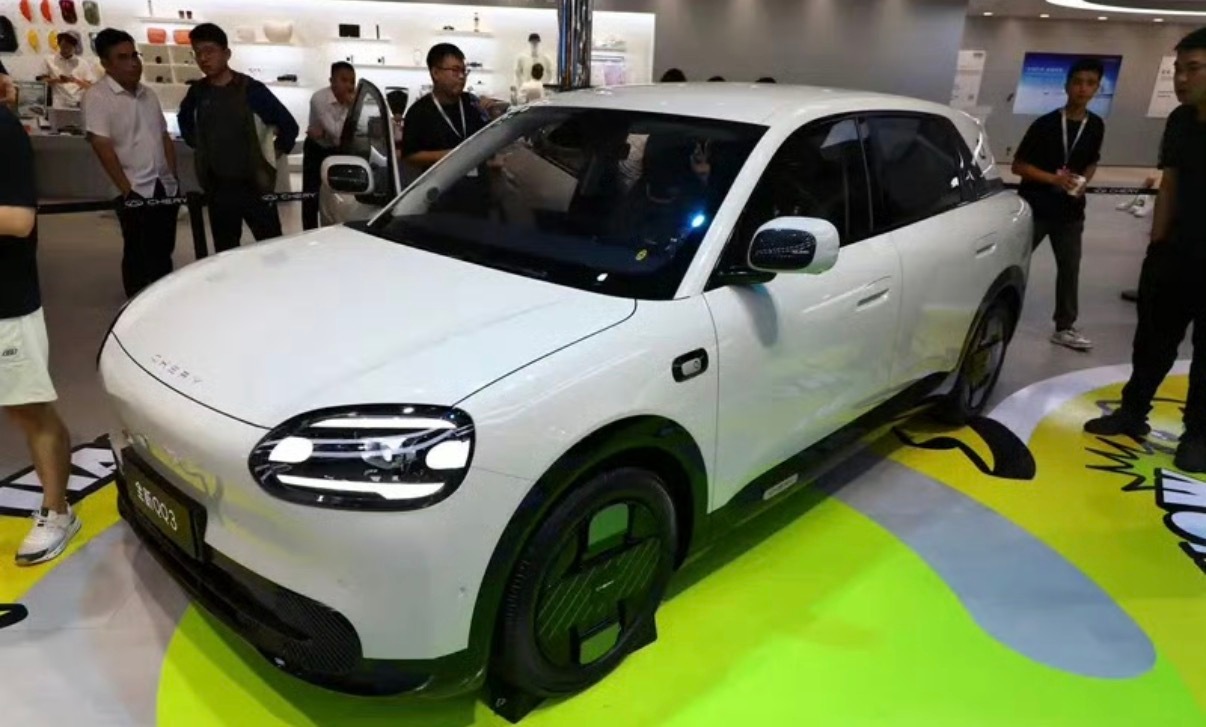 【奇瑞QQ3将于2月发布 搭载AI灵犀智舱+猎鹰500辅助驾驶】1月17日，在2