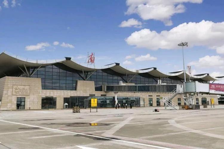 好无语——规划好久的〖南阳飞机场迁建项目〗竟然黄了，飞机场不搬了！
根据南阳官方