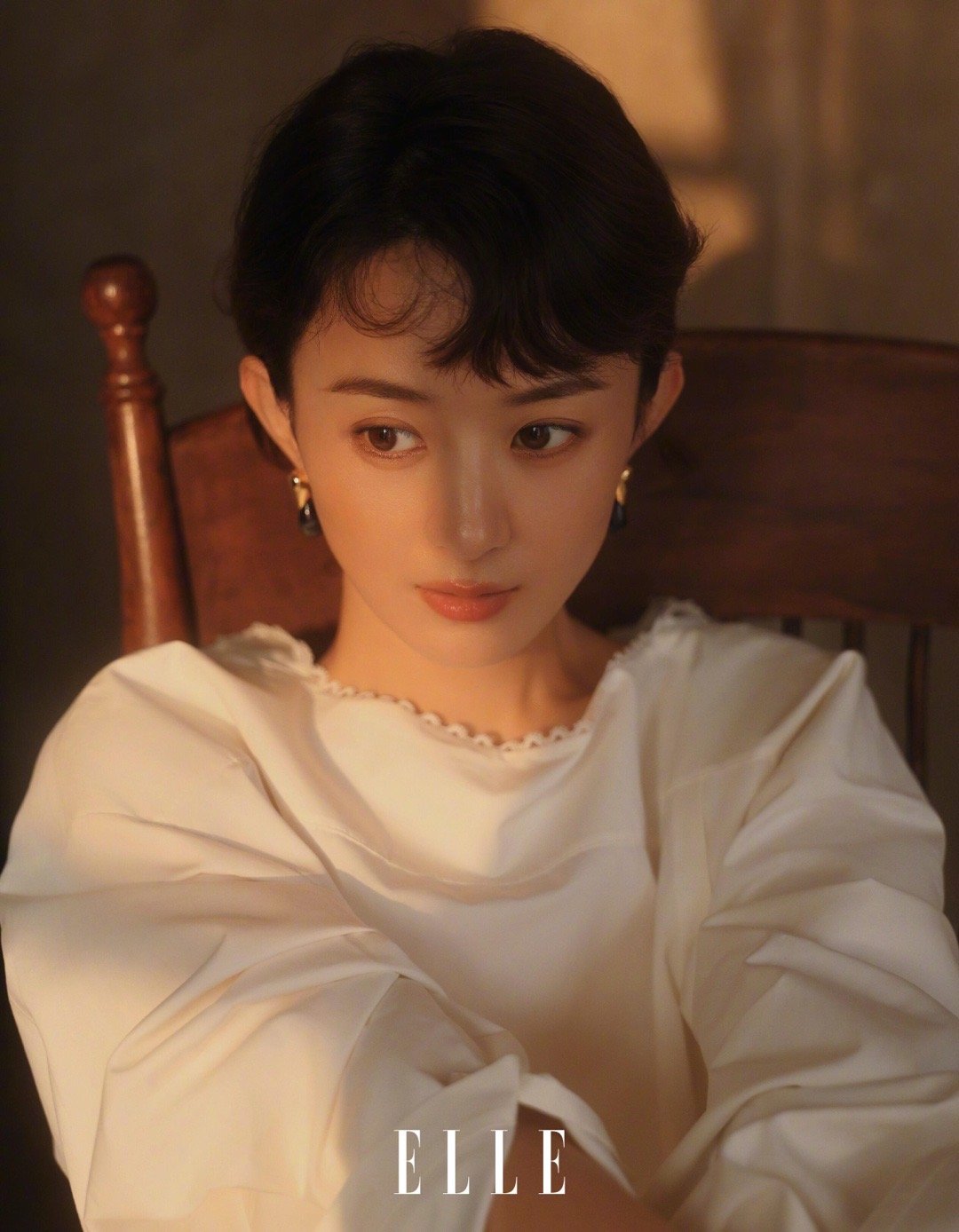 ELLE二月号，陈漫镜头下的赵丽颖！这不是 奥黛丽·颖嘛！太美了太美了