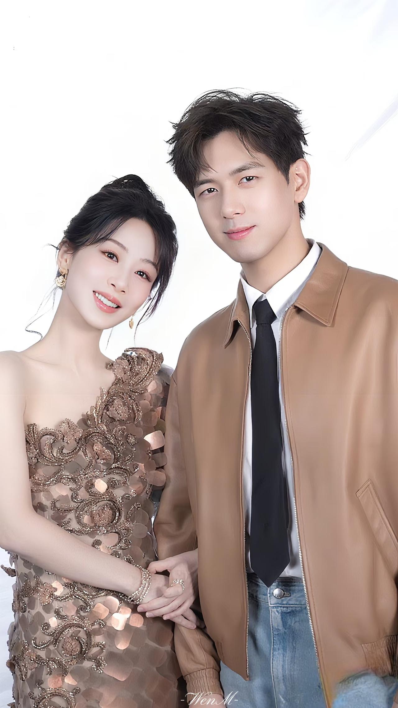 一觉睡醒后，
全中国人民都知道了，
34岁李现，居然
又给杨紫过生日了！
这消息