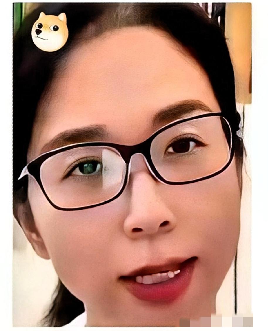 最近崔丽丽抖音也不更新了，
也不自称老娘了，老公也老实了。

因为法院判了，说她