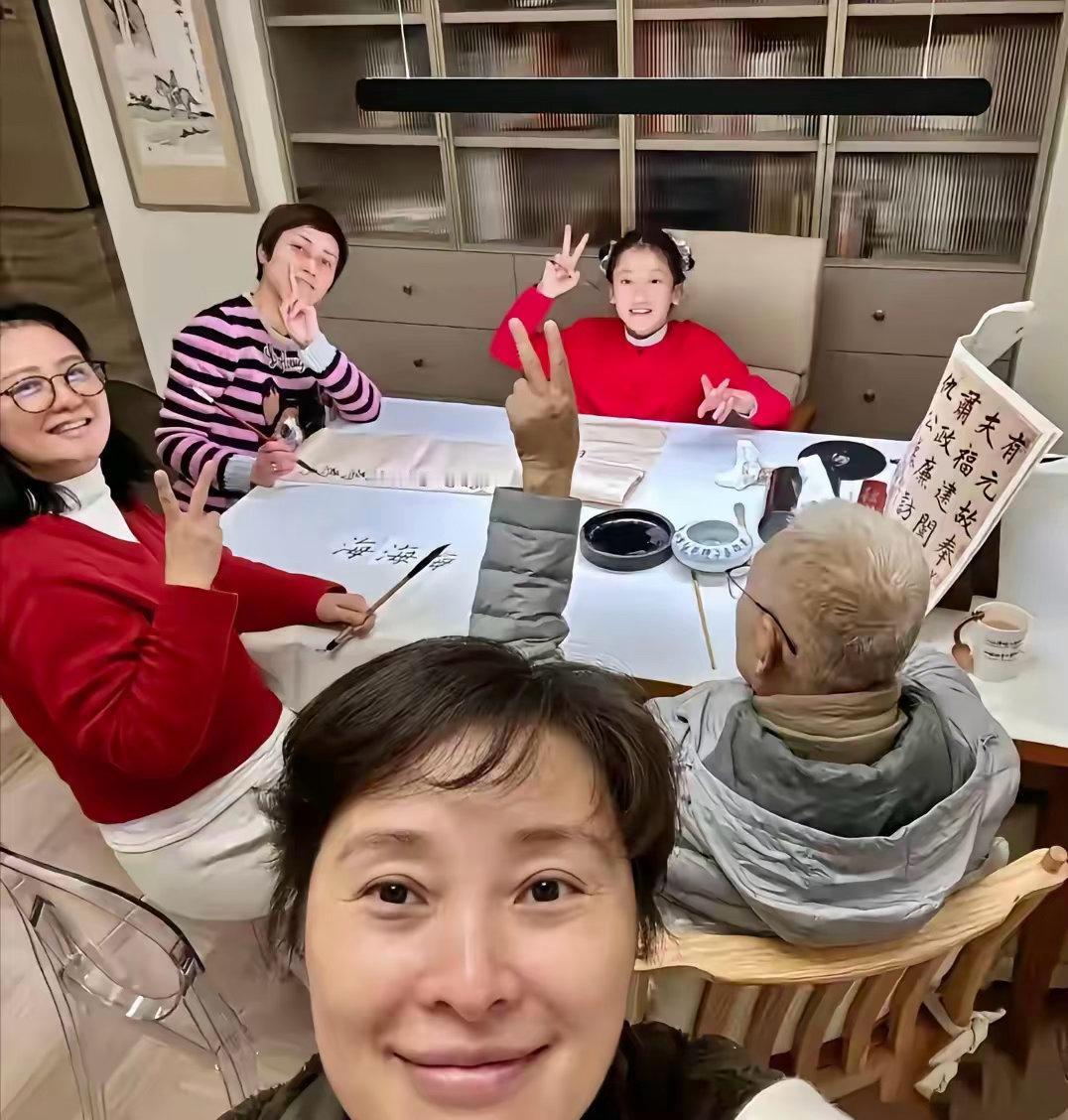 明星停工日常太圈粉！吴越把日子过成成年人顶配模样

明星不拍戏时忙着炒作应酬，吴